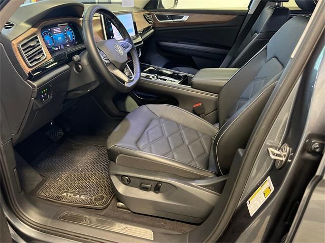 used 2024 Volkswagen Atlas car, priced at $38,997