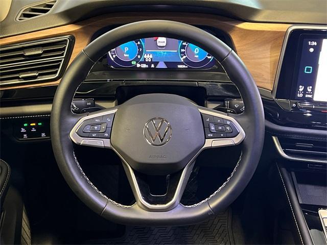 used 2024 Volkswagen Atlas car, priced at $38,997