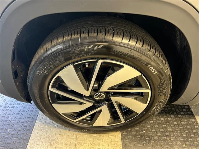 used 2024 Volkswagen Atlas car, priced at $38,997