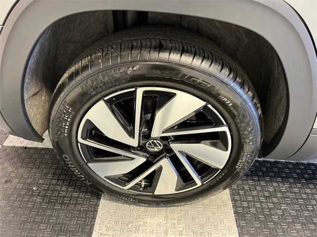 used 2024 Volkswagen Atlas car, priced at $38,997