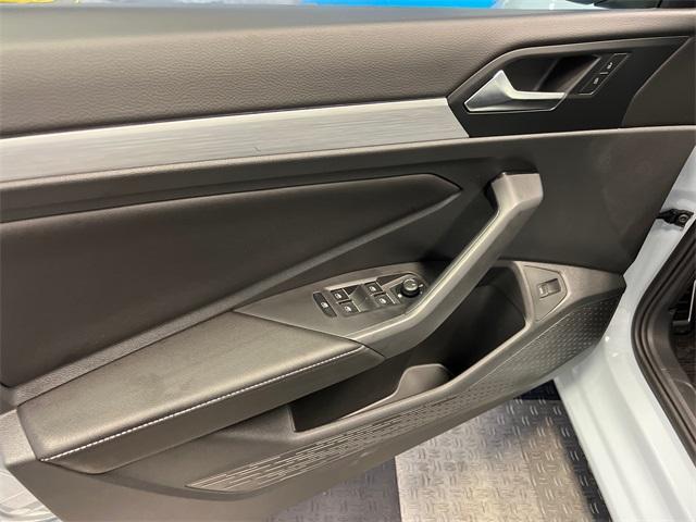 new 2025 Volkswagen Jetta car, priced at $25,136
