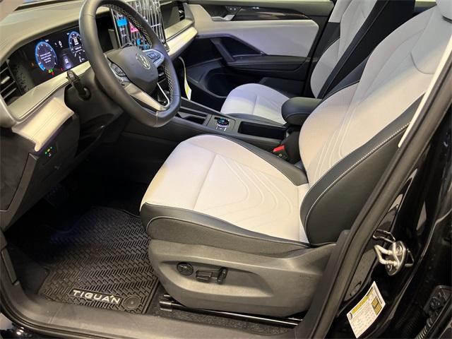 new 2025 Volkswagen Tiguan car, priced at $32,462