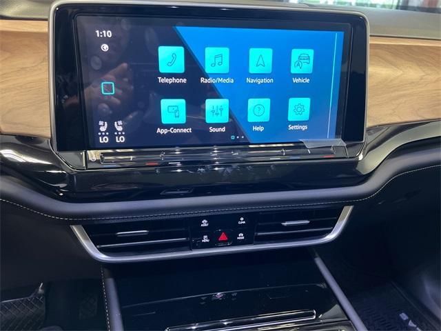 new 2025 Volkswagen Atlas car, priced at $43,185