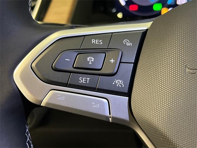 new 2025 Volkswagen Atlas car, priced at $43,185