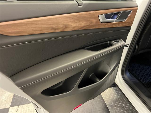 new 2026 Volkswagen Atlas car, priced at $43,657