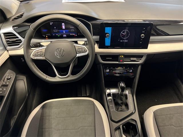 new 2025 Volkswagen Taos car