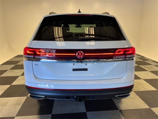 new 2024 Volkswagen Atlas car, priced at $40,824