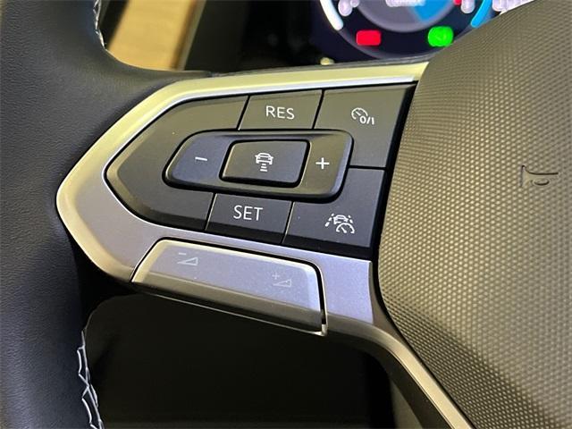 new 2025 Volkswagen Atlas car, priced at $43,116