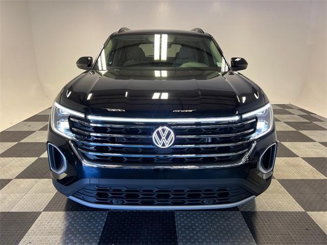 new 2025 Volkswagen Atlas car, priced at $42,911