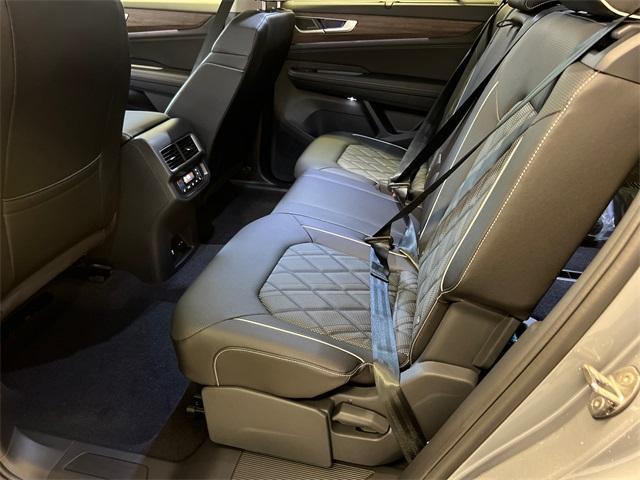 new 2026 Volkswagen Atlas car, priced at $54,394