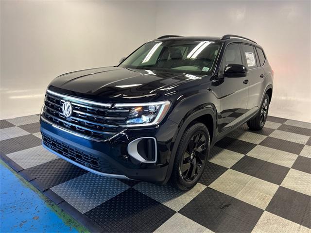 new 2025 Volkswagen Atlas car, priced at $43,512