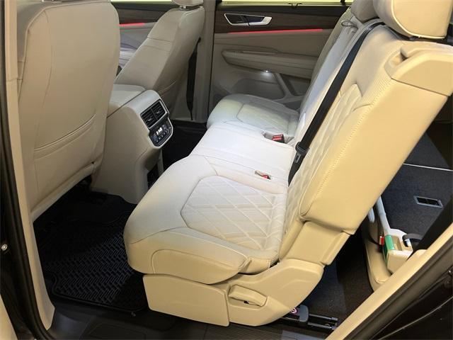 new 2026 Volkswagen Atlas car, priced at $54,348