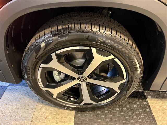 new 2026 Volkswagen Tiguan car, priced at $35,006