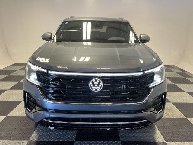 new 2024 Volkswagen Atlas Cross Sport car, priced at $47,074