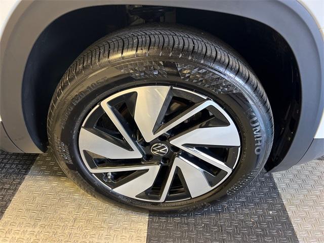 used 2024 Volkswagen Atlas car, priced at $39,297