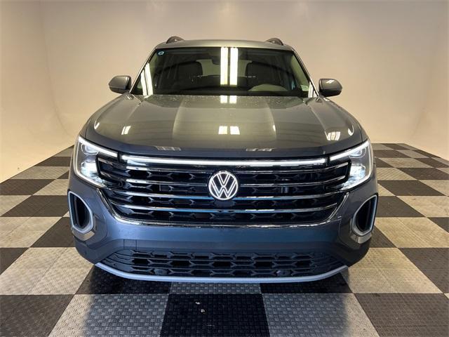 new 2025 Volkswagen Atlas car