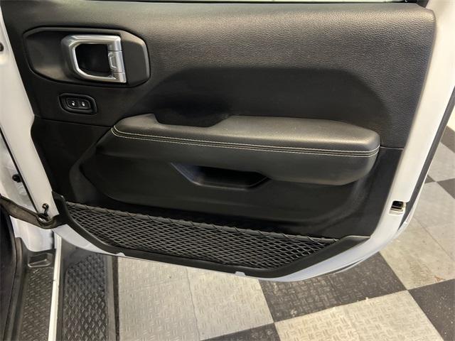 used 2021 Jeep Gladiator car, priced at $30,997