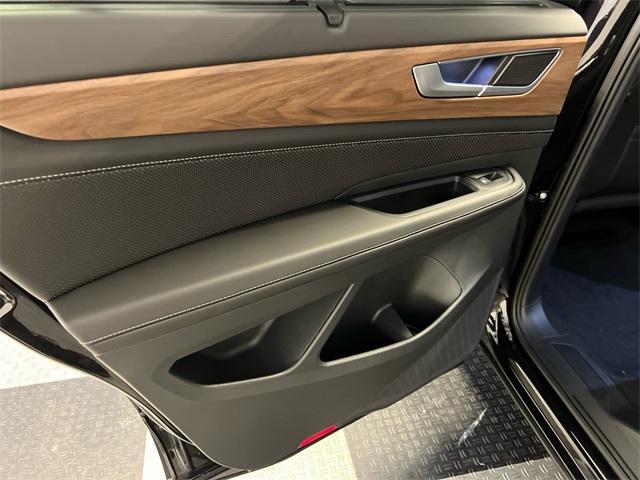 new 2025 Volkswagen Atlas car, priced at $46,676
