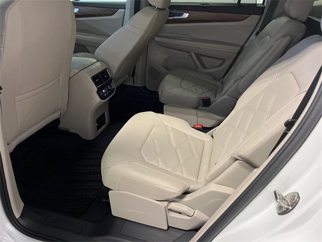 new 2026 Volkswagen Atlas car, priced at $43,828