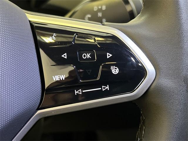 new 2025 Volkswagen ID.4 car, priced at $52,099