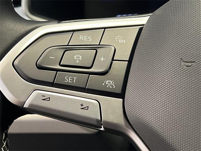 new 2025 Volkswagen Taos car