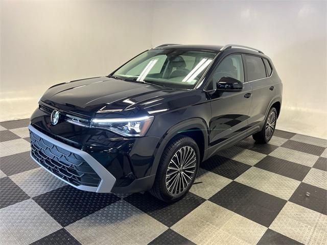 new 2025 Volkswagen Taos car