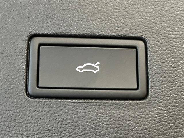 new 2026 Volkswagen Atlas car, priced at $45,755