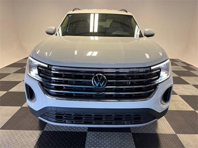 new 2025 Volkswagen Atlas car, priced at $37,402