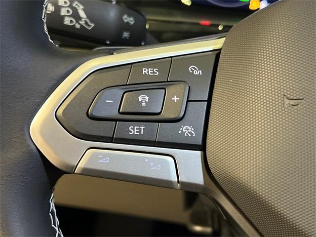 new 2025 Volkswagen Atlas car, priced at $42,423