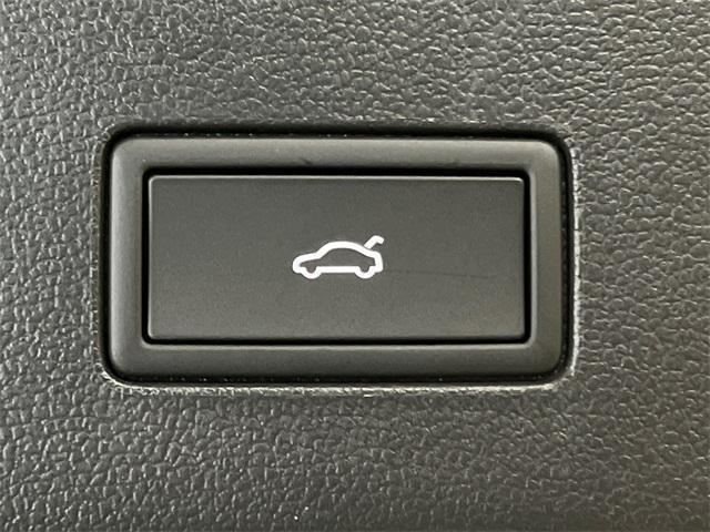 new 2026 Volkswagen Atlas Cross Sport car, priced at $52,261