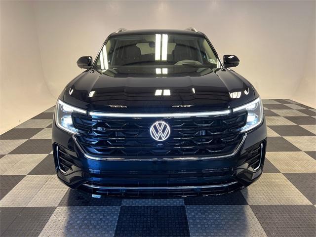 new 2025 Volkswagen Atlas car, priced at $52,738