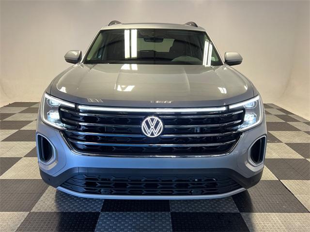 new 2026 Volkswagen Atlas car, priced at $43,818