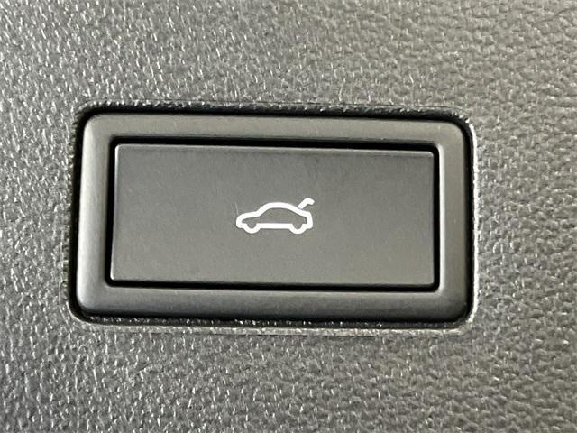 new 2026 Volkswagen Atlas car, priced at $43,818