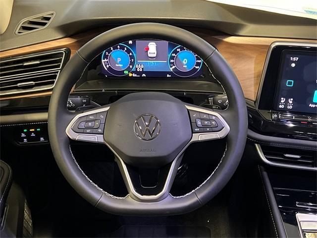 new 2025 Volkswagen Atlas car, priced at $41,384