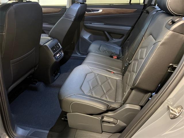 new 2025 Volkswagen Atlas car, priced at $41,384