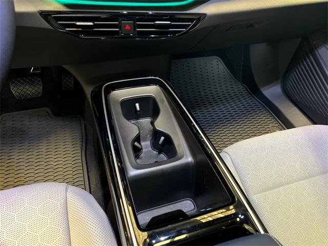 new 2025 Volkswagen ID.4 car, priced at $53,334