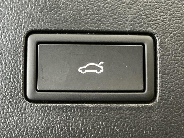 new 2026 Volkswagen Atlas Cross Sport car, priced at $51,739