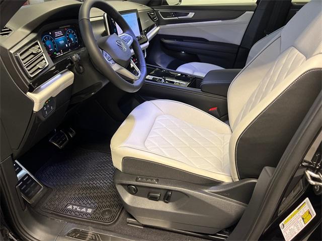 new 2026 Volkswagen Atlas Cross Sport car, priced at $51,824