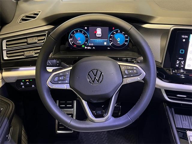 new 2026 Volkswagen Atlas Cross Sport car, priced at $51,824