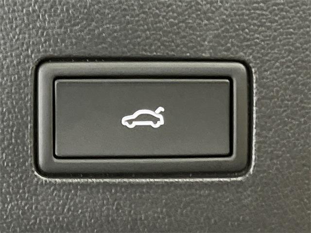 new 2026 Volkswagen Atlas Cross Sport car, priced at $51,824