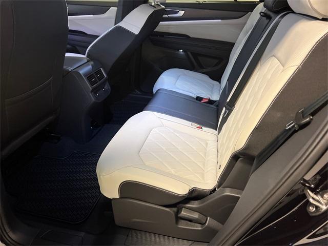 new 2026 Volkswagen Atlas Cross Sport car, priced at $51,824