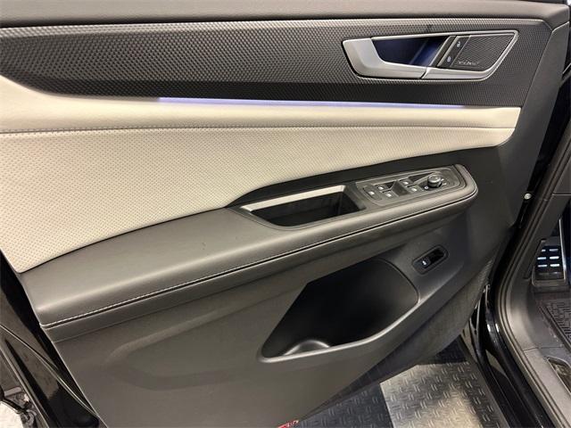 new 2026 Volkswagen Atlas Cross Sport car, priced at $51,824