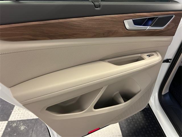 new 2026 Volkswagen Atlas car, priced at $43,657