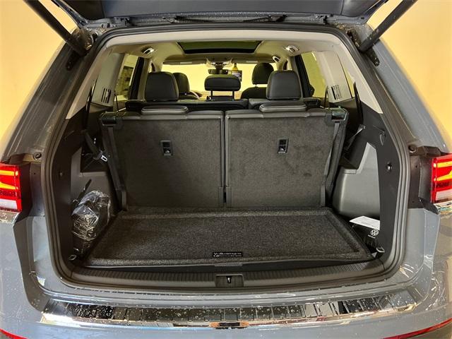 new 2025 Volkswagen Atlas car, priced at $47,093