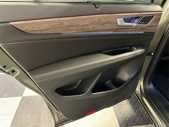 new 2025 Volkswagen Atlas car, priced at $53,401