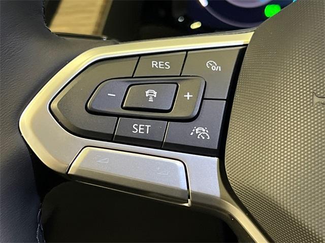 new 2025 Volkswagen Atlas car, priced at $53,401