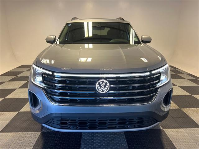 new 2025 Volkswagen Atlas car, priced at $43,596