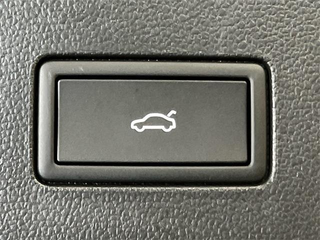 new 2026 Volkswagen Atlas Cross Sport car, priced at $42,570