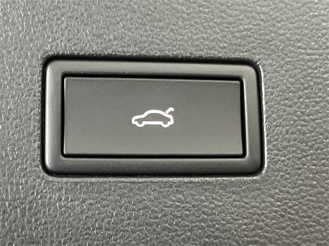 new 2026 Volkswagen Atlas car, priced at $43,306