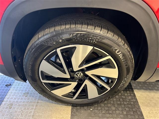 used 2024 Volkswagen Atlas car, priced at $39,997